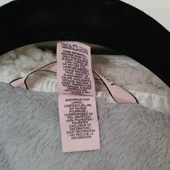 Victoria Secret Robe - Picture 5 of 6
